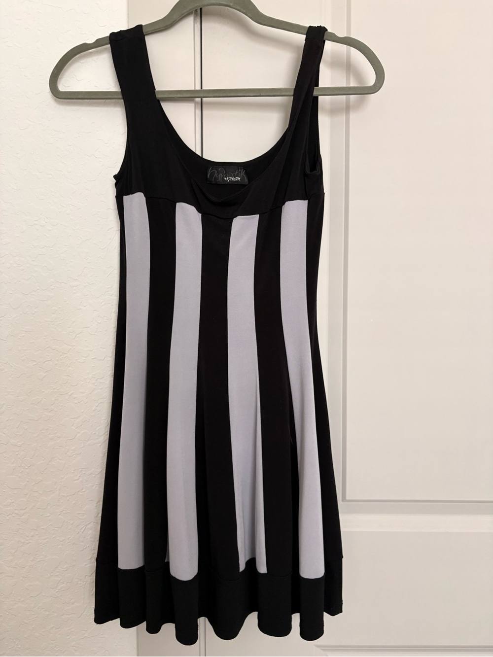 Striped Sleeveless A-Line Dress - Black & White
